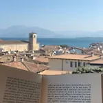 The Tower Of The Old King 4*