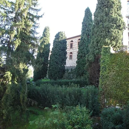 The Tower Of The Old King Bed & Breakfast *