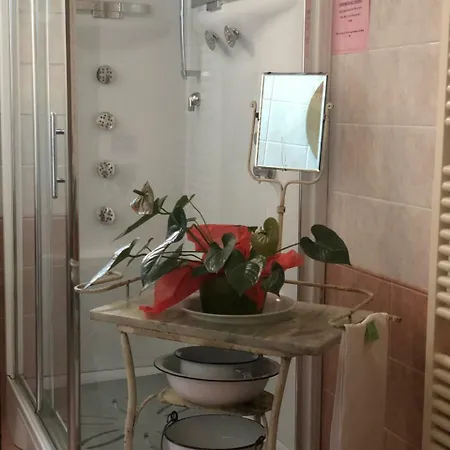 The Tower Of The Old King Bed & Breakfast Desenzano del Garda