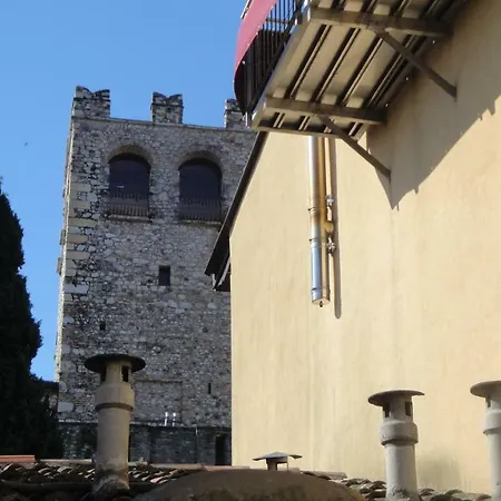 The Tower Of The Old King Bed & Breakfast Desenzano del Garda