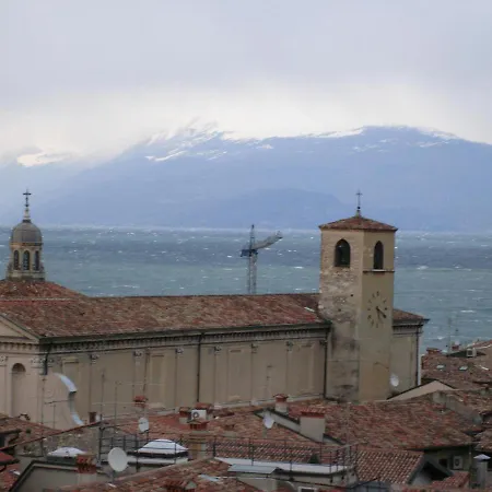 Bed & Breakfast The Tower Of The Old King Desenzano del Garda